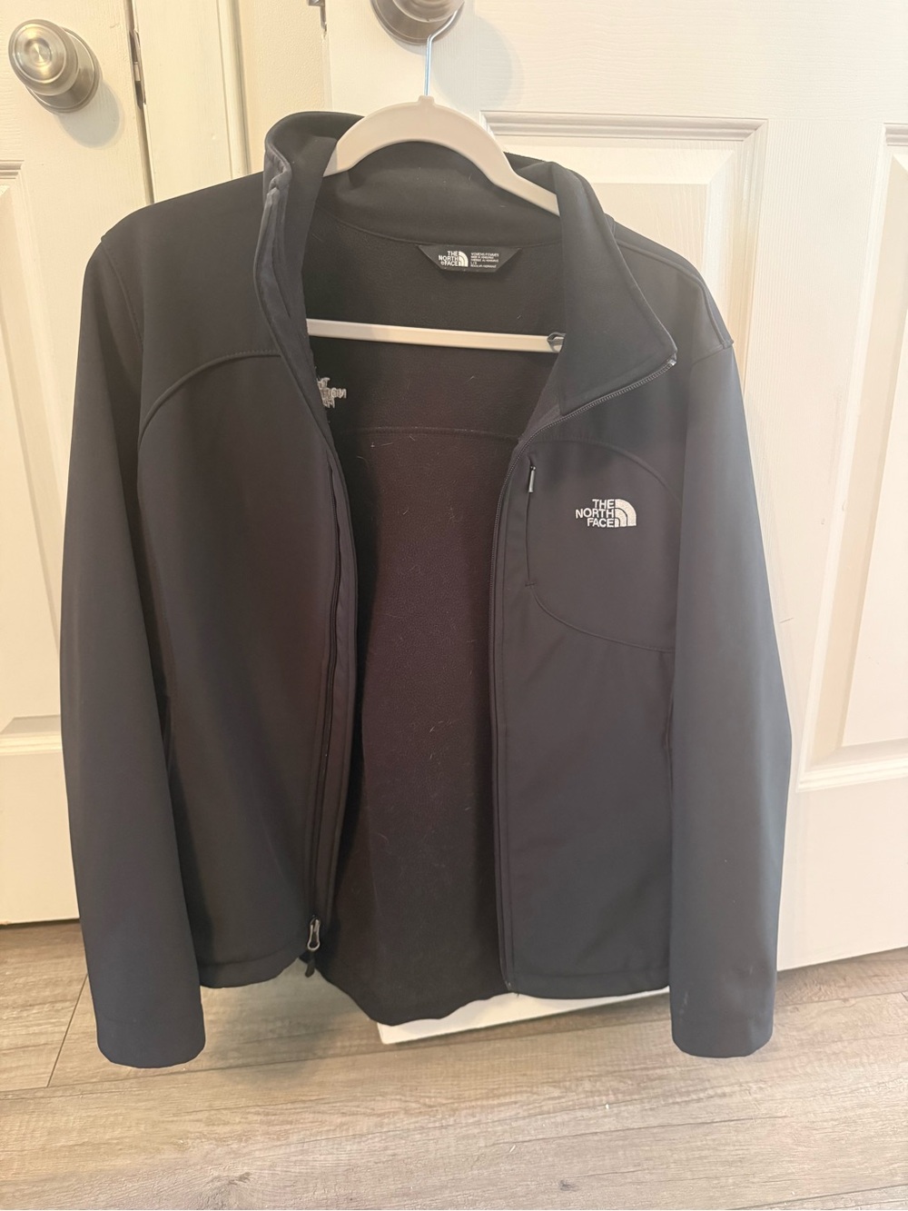 The North Face Black Men's Softshell Zip Jacket